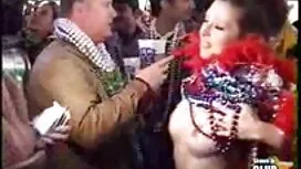 رجل غريب زرعت فاتنة  ...