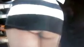 دلل امرأة سمراء مع ه ...