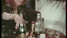 طلب الرجال البيتزا ، ...