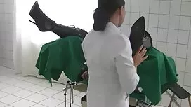 جلست لأكتب على سكسي  ...