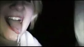 رأيت والدتي تنغمس في ...