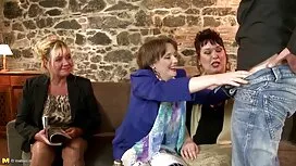 كل الكلبة يجب سكسي م ...
