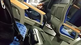 أحمر نحيل خلع سراويل ...