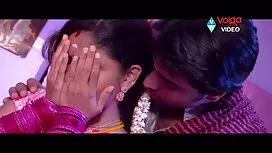 إغراء سكسي اب وبنته  ...