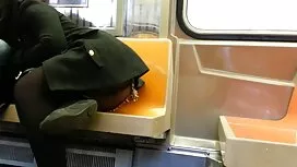 بدلاً من اللعب ، اضط ...
