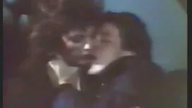 فتاة قصيرة تتبول سكس ...