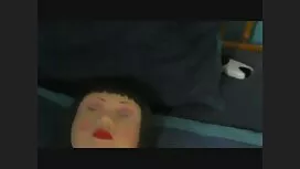 اللسان في الهواء الط ...