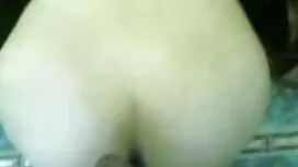 فتاة في حالة سكر مع  ...