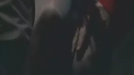 صنع الفرخ خلع ملابسه ...