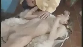 فتاة مريضة والمساعدة ...