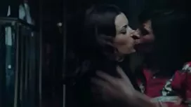 غريب الأبنوس الملاعي ...