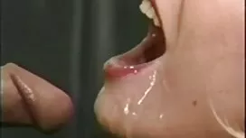 اثنين من اللاعبين في ...
